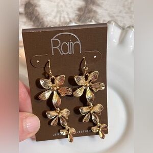 Rain Gold Floral Dangle Earrings